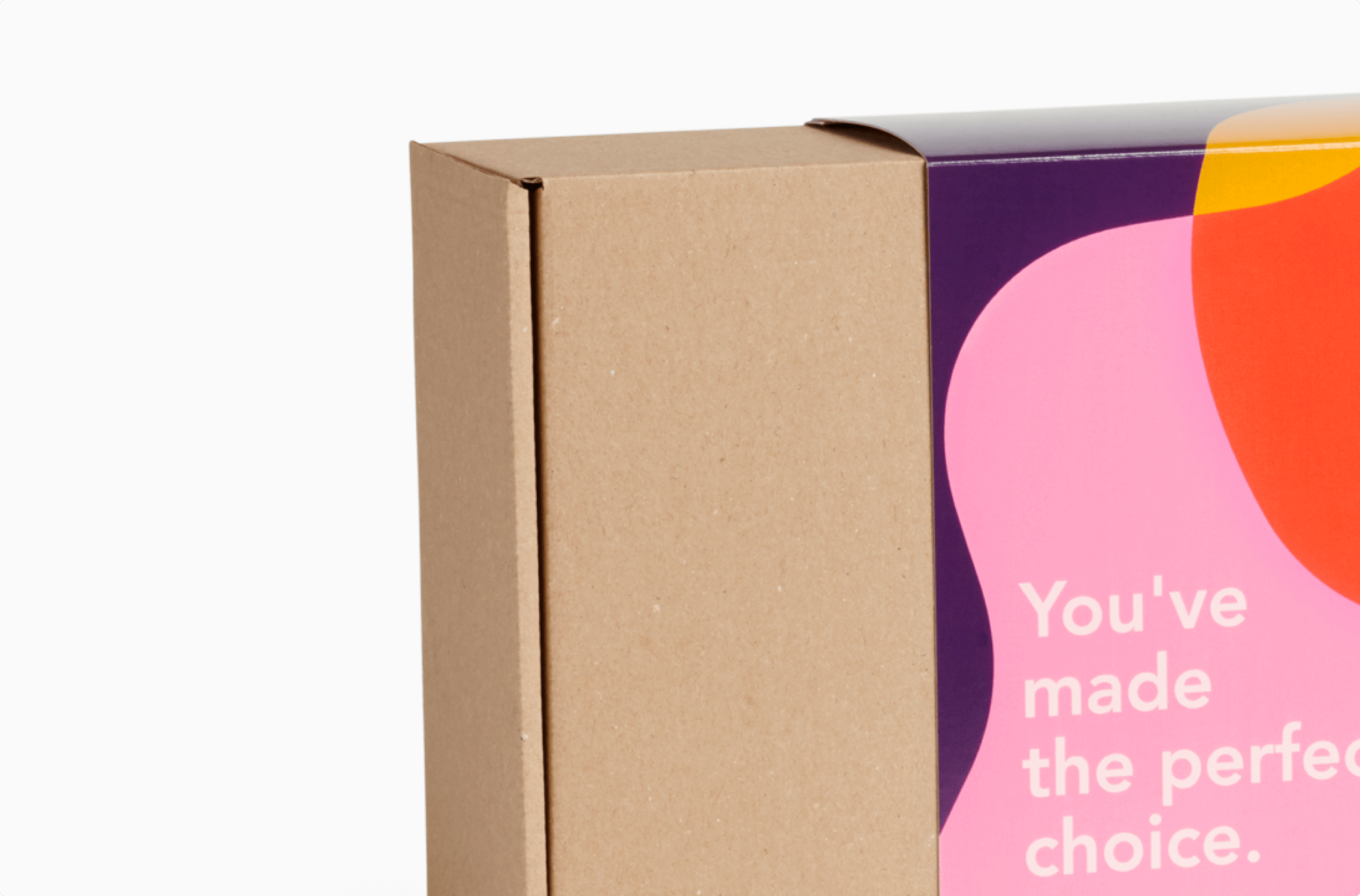 caja de cartón con faja protectora