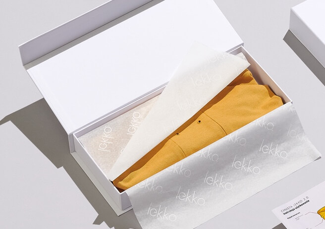 Open magnetic closure box