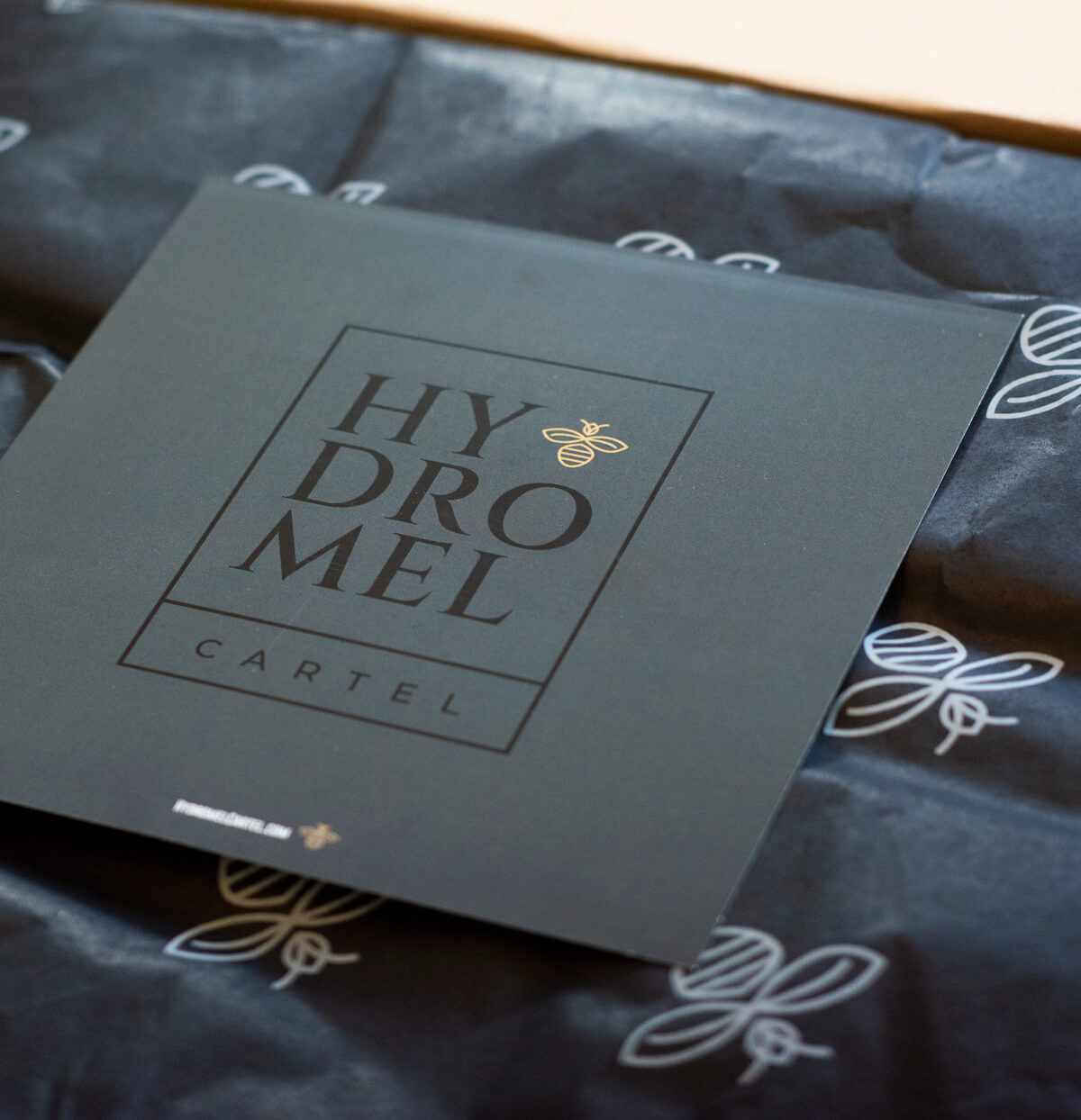 Carte Hydromel Cartel sur papier de soie sur mesure Packhelp